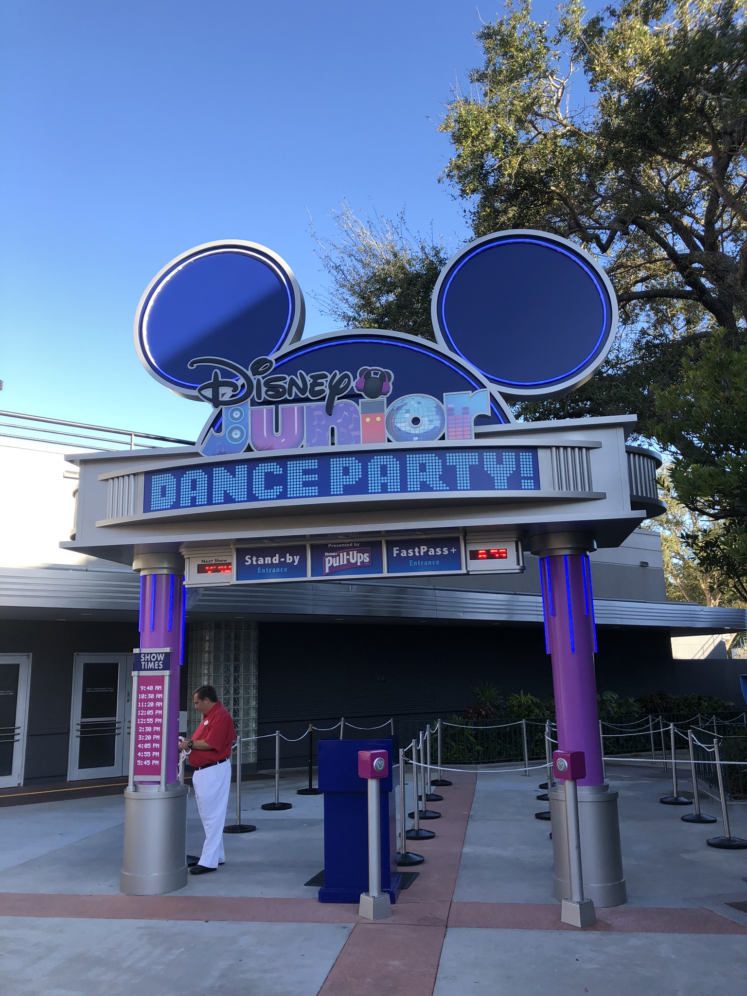 New 'Disney Junior Dance Party!' Live Show Coming This Fall to Disney's  Hollywood Studios